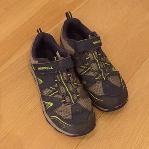 Boys Merrell Trail Chaser Hiking Sneakers Size 5